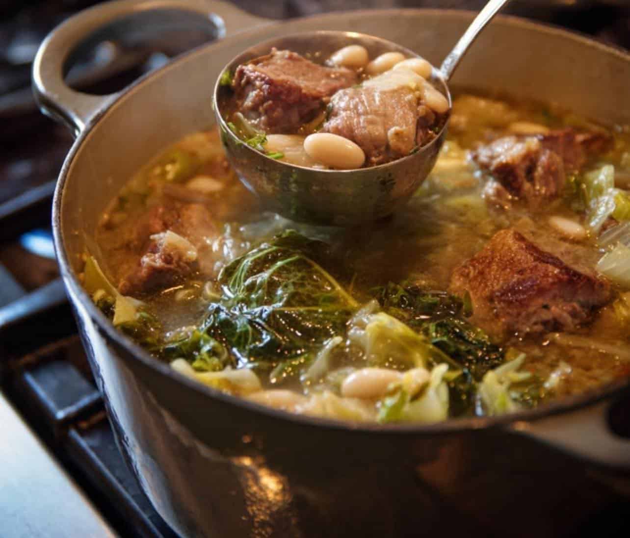 Garbure – supa țărănească din sud-vestul Franței