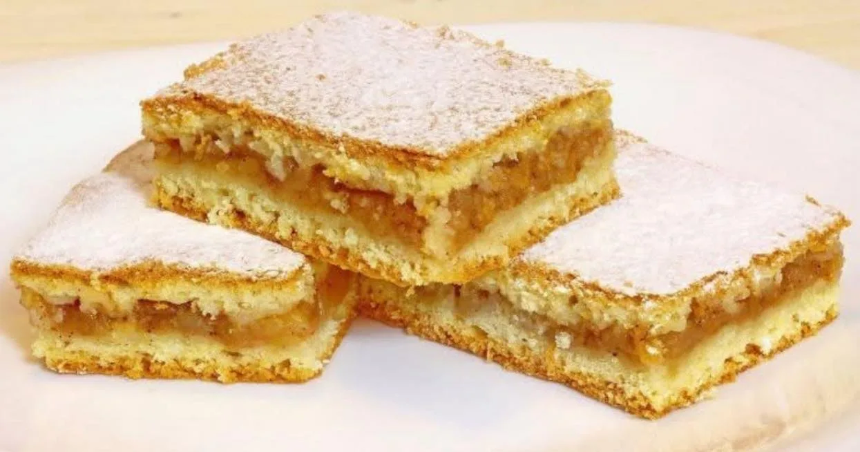 🥧🍏 Plăcintă cu mere – desertul clasic al copilăriei, fragedă, aromată și ușor de preparat 🍎🥮 2 Plăcintă cu mere